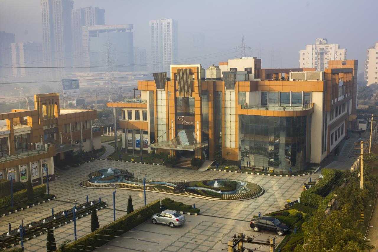 Club Florence Gurgaon Exterior photo